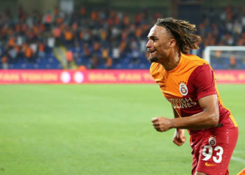 Galatasaray'a Sacha Boey şoku!