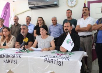 HDP Diyarbakır'da kongreye gidiyor