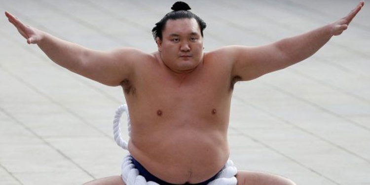 Hakuho: Japonya'nın emekliliğini açıklayan yenilmez sumo güreşçisi
