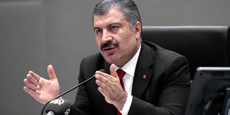 Halk sağlığı uzmanı Ortaylı: Bakanlığa sayıları doğru dürüst analiz etmeyi ve bunları bir basın toplantısına hazırlamayı bilen birkaç kişi alsınlar