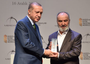 Hayrettin Karaman: Eskiden yolsuzlukları dile getirenlerin dilleri kesiliyordu