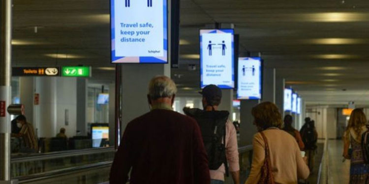 Hollanda, 25 Eylül'den itibaren sosyal mesafe uygulamasına son veriyor