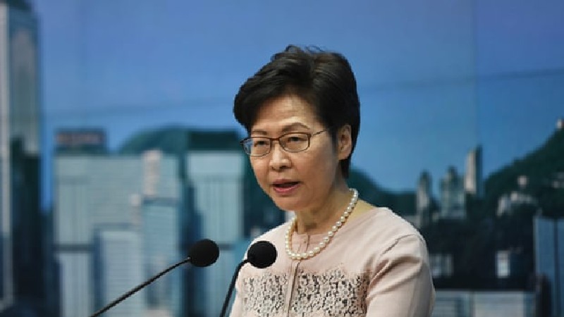 Hong Kong bölgesinin Baş Yöneticisi Carrie Lam, seçimlerde sadece bir muhalif adayın seçilmesini savundu