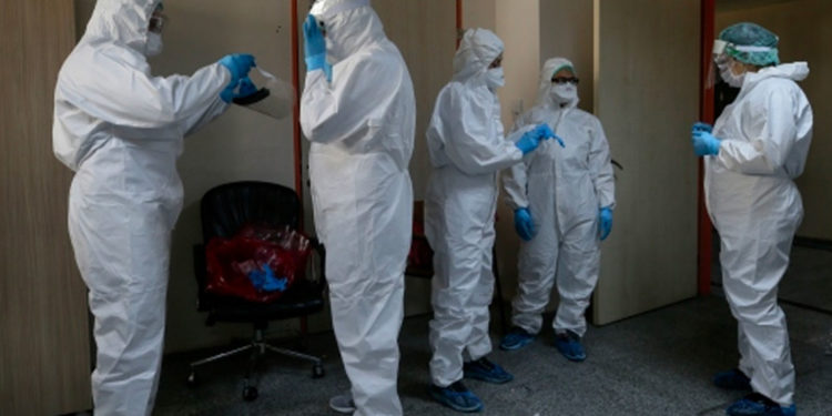 Hürriyet yazarı Babacan: Yeni analizler, temaslı takibi ve ön izlemenin eskisi gibi işlemediği yönünde