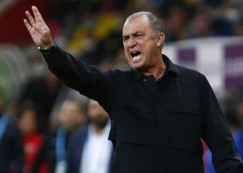 Hıncal Uluç: Terim, formaları tamamen kişisel sempati ve antipatileri ile dağıtıyor