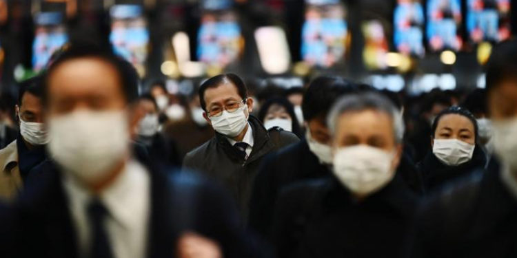 Japonya'da 65 yaş üstü, üçüncü doz aşılarını 2022 başında olacak