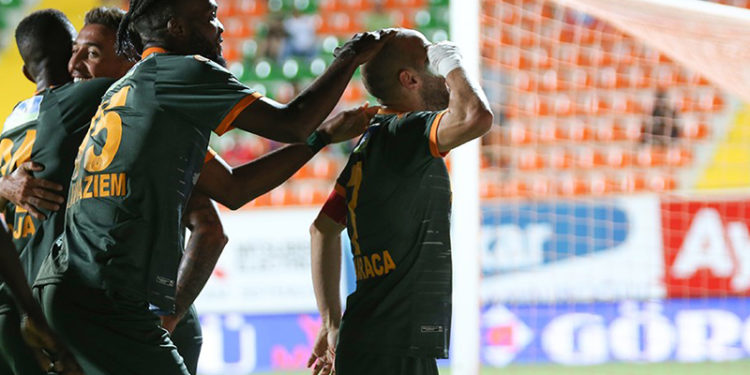 Kasımpaşa'yı yenen Alanyaspor'dan üst üste üçüncü galibiyet