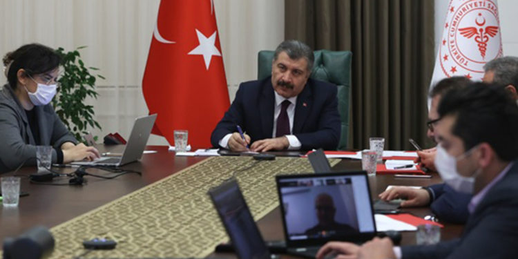 Koronavirüs Bilim Kurulu bugün toplanıyor: Toplantıya Millî Eğitim Bakanı Mahmut Özer ve YÖK Başkanı Erol Özvar da katılacak