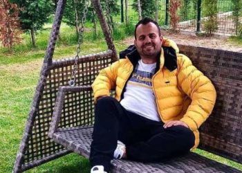 Koronavirüs'e yakalanınca aşı çağrısı yapmıştı; yaşamını yitirdi