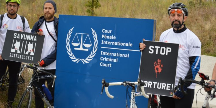 Koşulsuz Adalet Maratonu ‘ Umut İçin Pedal Çevir’ sloganıyla Lahey’den başladı