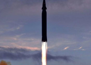 Kuzey Kore yeni tip hipersonik füze denemesi yaptığını duyurdu