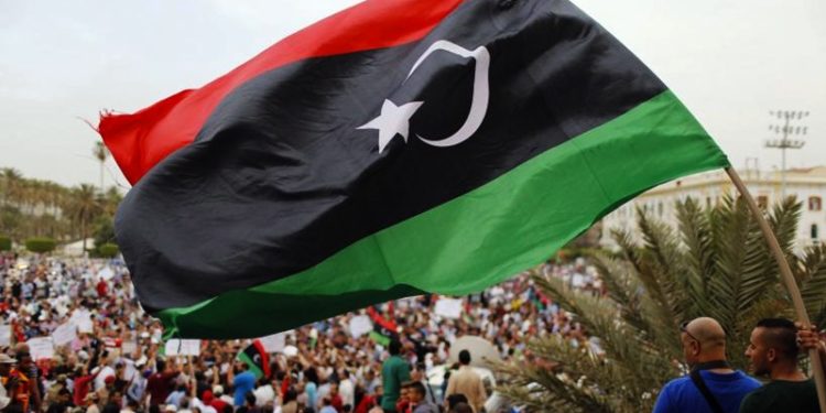 Libya'da hükümet, iç savaş nedeniyle yerinden edilenlerin geri dönüşü için çalışma başlattı