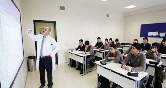 Maarif Vakfı öğretmenlere 9 kat fazla maaş vermiş!