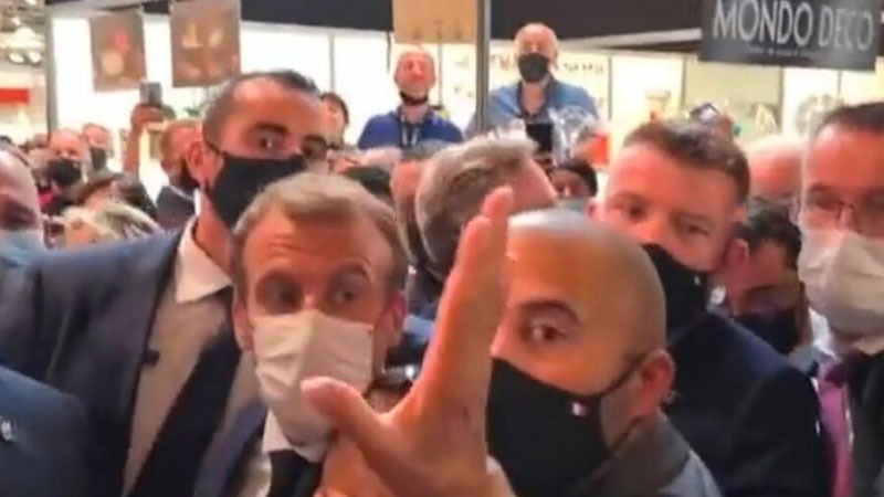 Macron’a yumurta atan 19 yaşındaki kişi, psikiyatrik tedaviye alındı