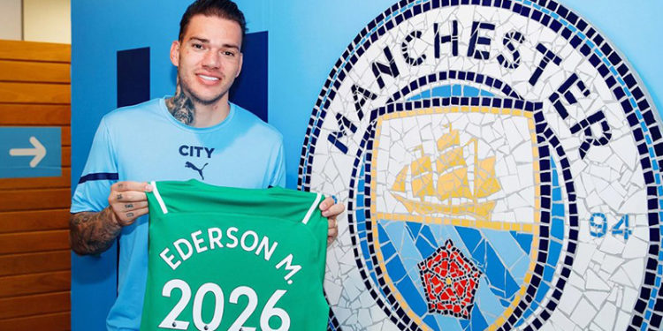 Manchester City, kaleci Ederson ile sözleşme yeniledi