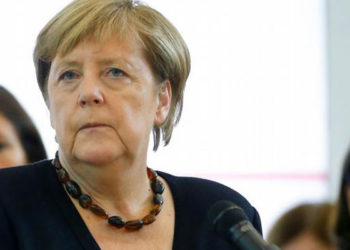 Merkel: Taliban'la tahliyeler konusunda müzakere edeceğiz