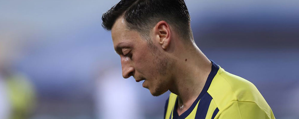 Mesut Özil oy vereceği partiyi açıkladı