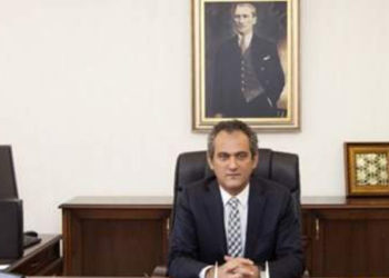 Milli Eğitim Bakanı Özer: Öğrencilere aşı da PCR testi zorunluluğu da yok