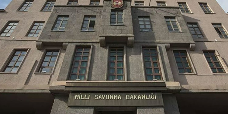 Milli Savunma Bakanlığı '5 general istifa etti' iddiasını yalanladı