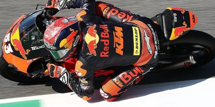 Milli motosikletçi Deniz Öncü antrenman seansında kaza yaptı