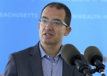 Moderna CEO'su Bancel: Salgın 1 yıl içinde bitebilir