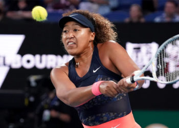 Naomi Osaka, tenise ara verecek