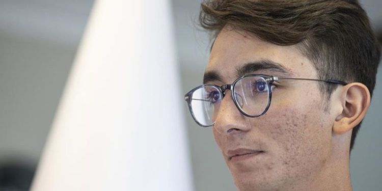 Olimpiyat şampiyonu Mete Gazoz'dan dünyaca ünlü Brezilyalı yazar Coelho'ya teşekkür