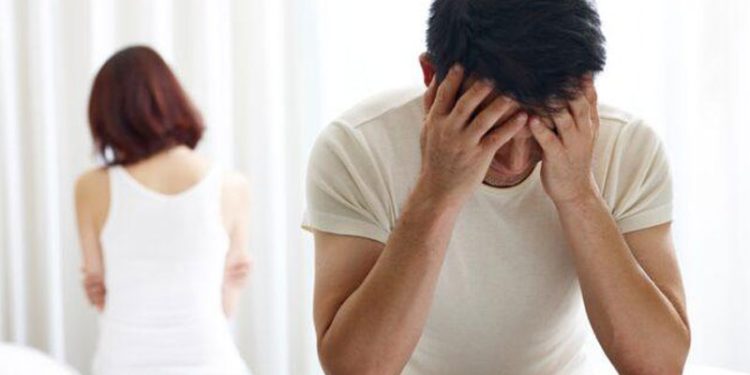 Orta yaştaki erkekleri bekleyen 5 ürolojik tehlike: Peniste eğrilik gelişebilir