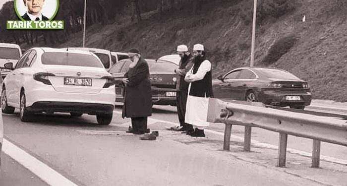 Otoyolun ortasında namaza durmak