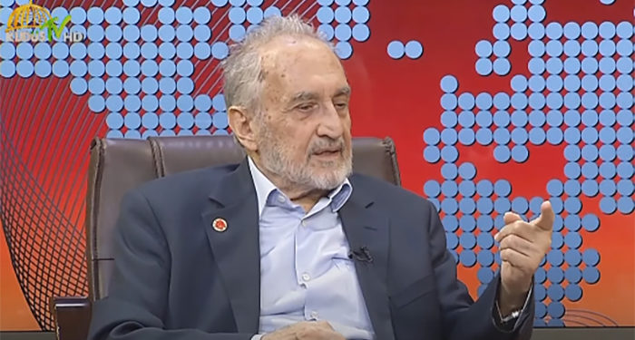 Oğuzhan Asiltürk korona nedeniyle hastaneye kaldırıldı