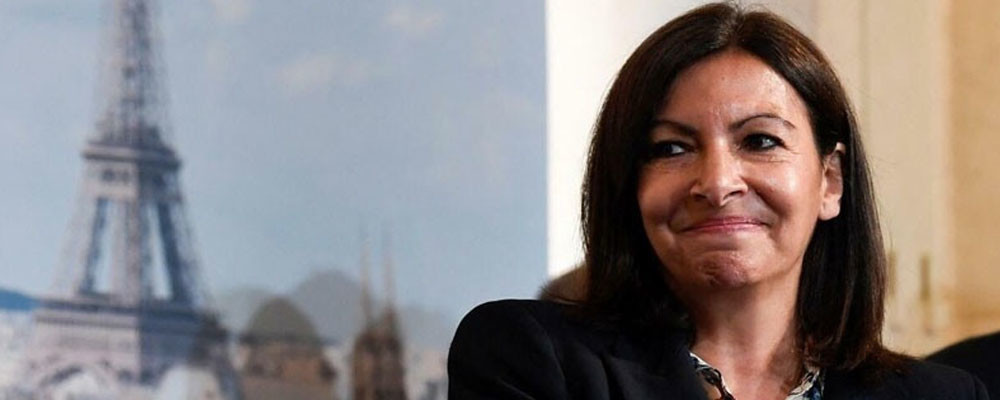 Paris Belediye Başkanı Anne Hidalgo, 2022 cumhurbaşkanlığı seçimi için adaylığını açıkladı