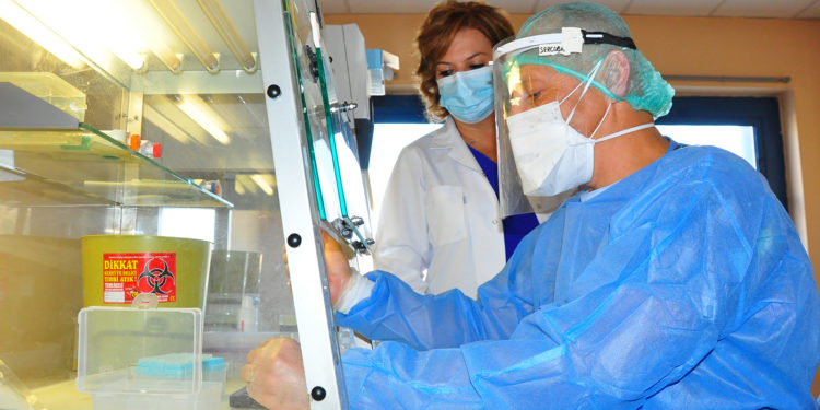 Prof. Dr. Akçalı: 3. doz aşıda uygulanan Biontech, 3 doz Sinovac'tan daha etkili