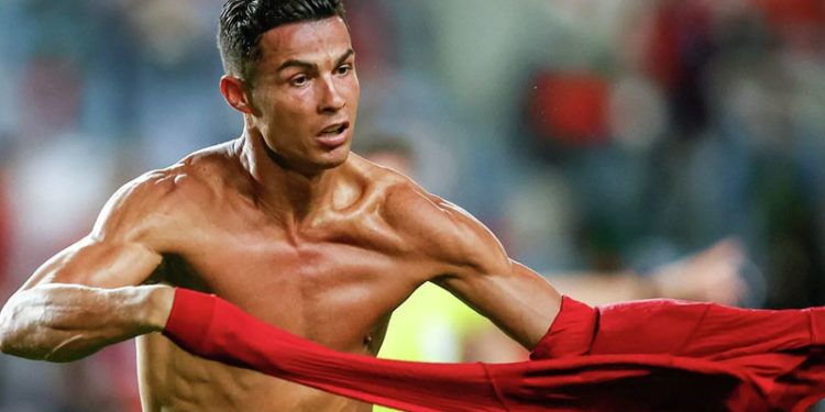 Ronaldo’dan bir rekor daha: İranlı futbolcu Daei'yi geçti