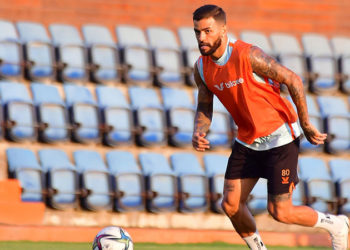 "Savunmayı düşünerek oynamamalıyız" demişti; Başakşehir'de Caiçara süresiz kadro dışı bırakıldı