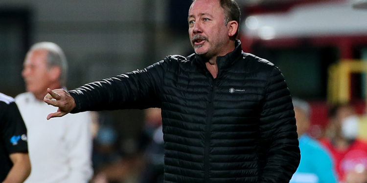 Sergen Yalçın, Ajax maçında hangi futbolcuların döneceğini açıkladı