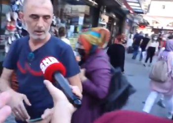 Sokak röportajında doğalgaz zammını soran gazeteciye saldırdı