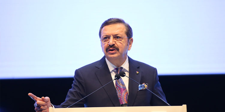 TOBB Başkanı Hisarcıklıoğlu: Dünyanın en değerli arazisi cep telefonu ekranı; önemli olan bu değerli arazide yer kapabilmektir