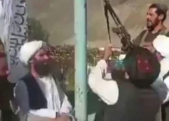 Taliban, ele geçirdiğini iddia ettiği Pençşir Vadisi'ne bayrağını dikti, direnişçi lider ayaklanma çağrısı yaptı