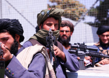 Taliban, kontrolünde olamayan son vilayetin düştüğünü iddia etti; direniş yalanladı