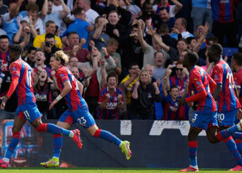 Tottenham, Crystal Palace karşısında dağıldı!