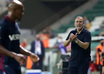 Trabzonspor Abdullah Avcı yönetiminde Galatasaray karşısında ilk galibiyetini hedefliyor