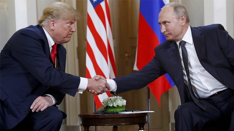 Trump'ın Putin'e "sana kameralar önünde biraz sert davranacağım" dediği iddiası