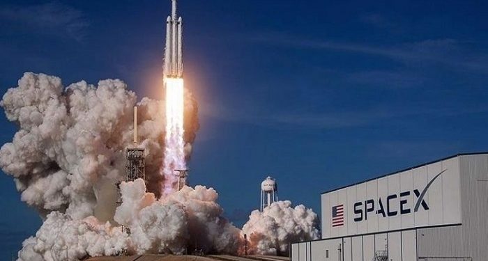 Turistlerin 3 günlük uzay gezisi başladı