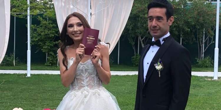 Türk futbolunda bir ilk: Başkent derbisini evli çift yönetecek