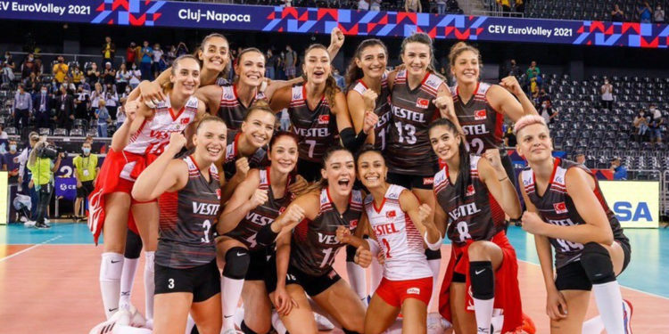 Türkiye, Avrupa Şampiyonası'nda son 20 yılda yarı finale en çok yükselen üçüncü takım oldu