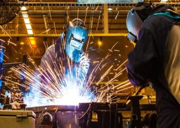 Türkiye, ikinci çeyrekte baz etkisiyle yüzde 21,7 büyüdü