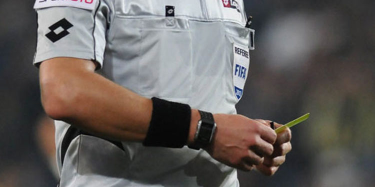 Uilenberg: TV’de yorum yapan eski hakemler yeni talimatları bilmiyor