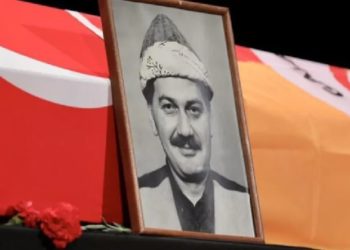 Usta tiyatrocu Ferhan Şensoy son yolculuğuna uğurlandı