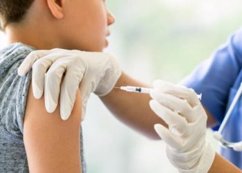 Uzmanlar ‘Çocuklara aşı gerekiyor mu?’ sorusuna yanıt verdi