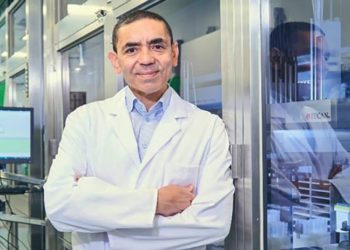 Uğur Şahin: 12 yaşın altındaki çocuklar için çalışmalar tamamlandı